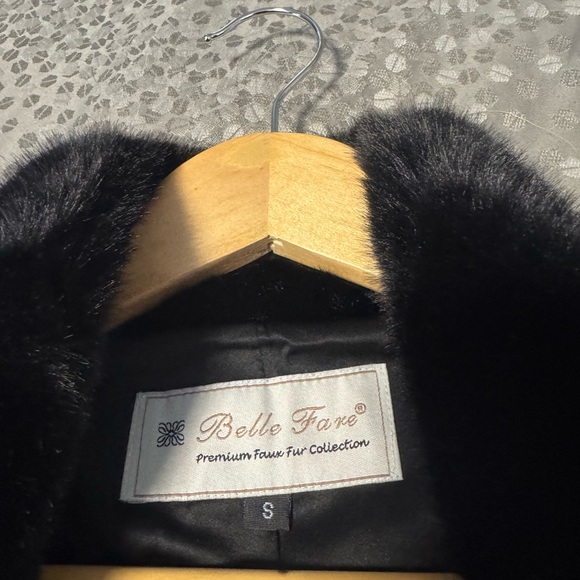 Belle Fare NWT S Black Faux Fur Coat - Picture 2 of 7
